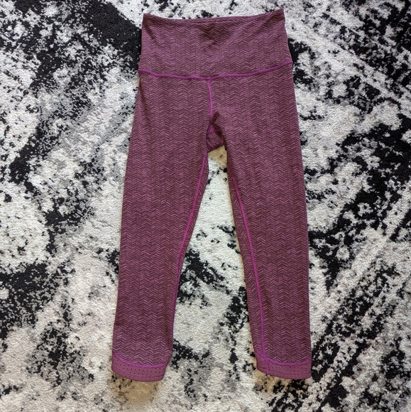 Lululemon Cropped 23" Leggings Perforated Magenta Herringbone High Rise Womens 6 - Picture 1 of 6